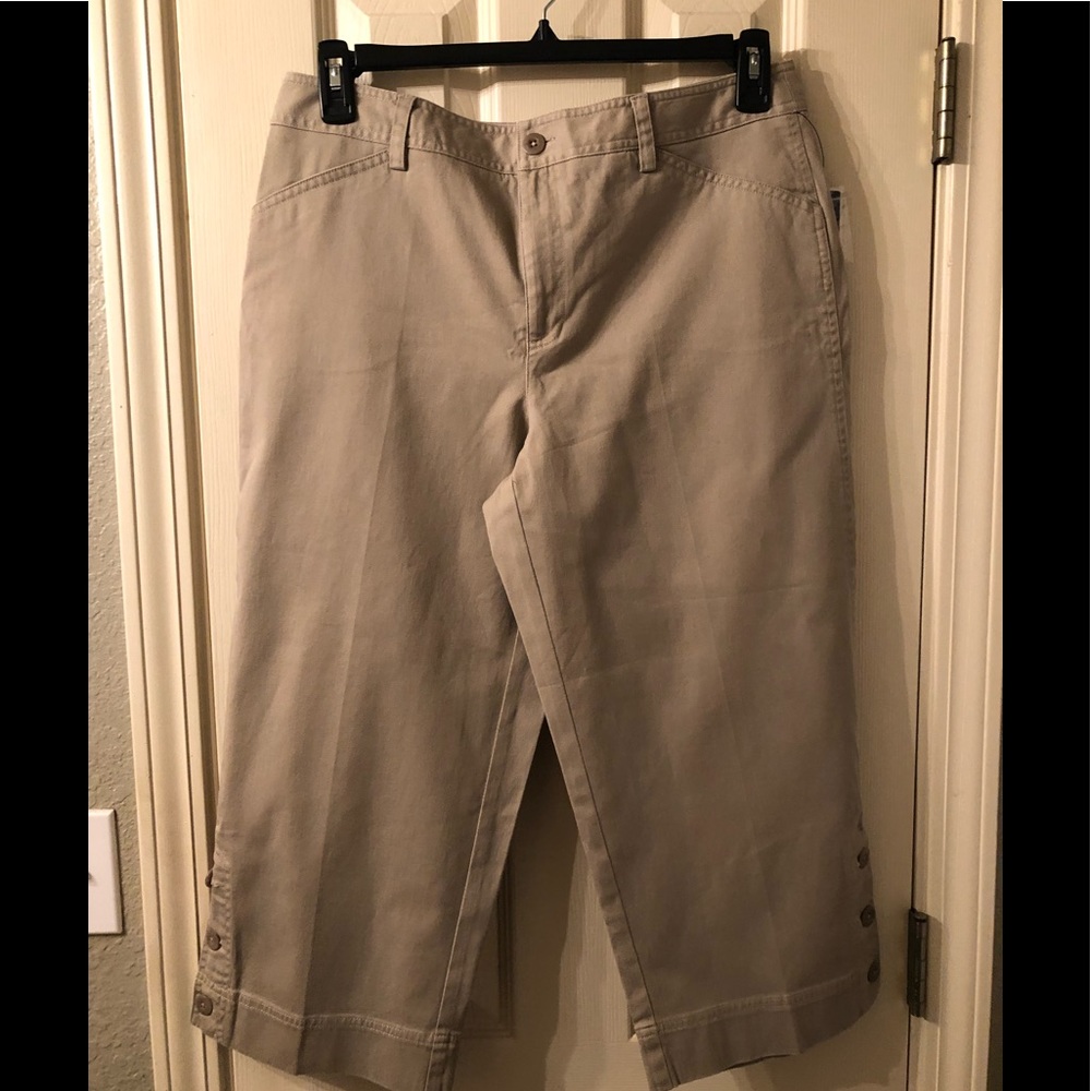 New Rafaella Petites Khaki Capri Pants Sz 12P